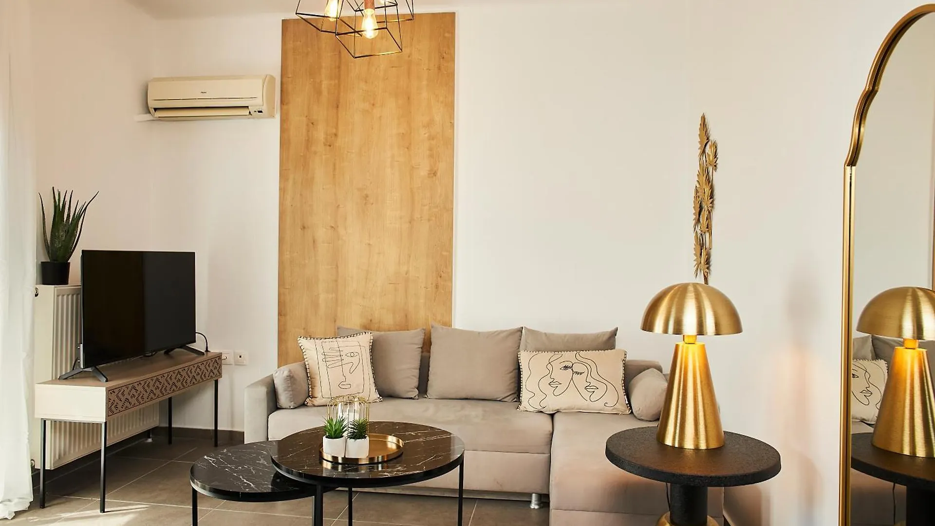 Golden Apartment, By Binobi Innovative Management! location